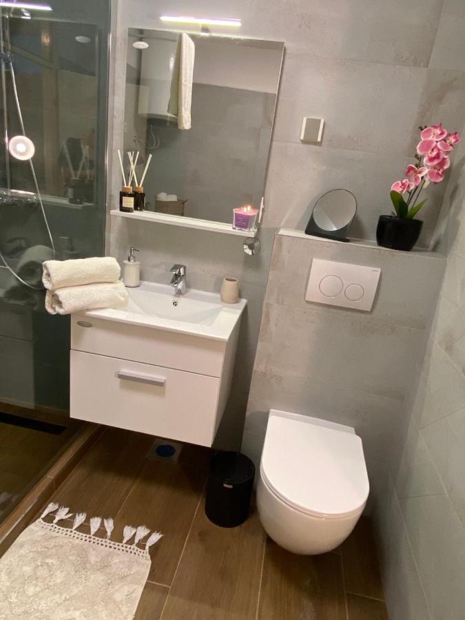 Sunny Apartment In Риека Экстерьер фото