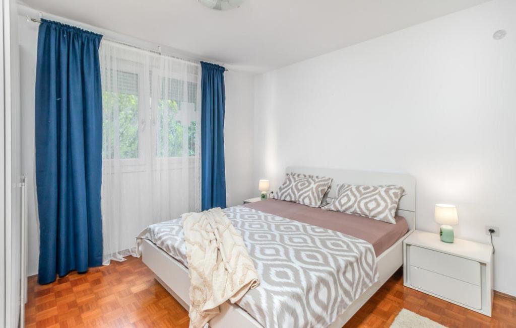 Sunny Apartment In Риека Экстерьер фото